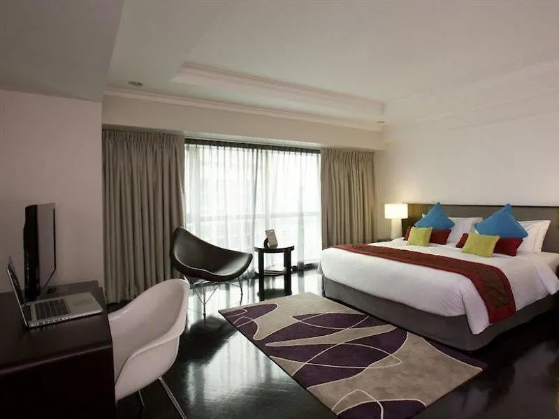 Fraser Place Manila Makati City 5*,  Philippines