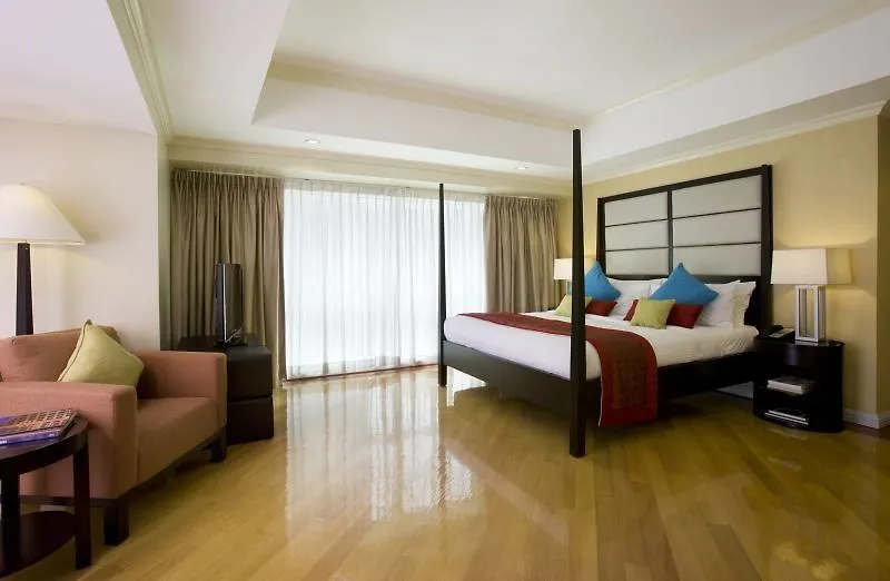 Fraser Place Manila Makati City 5*,
