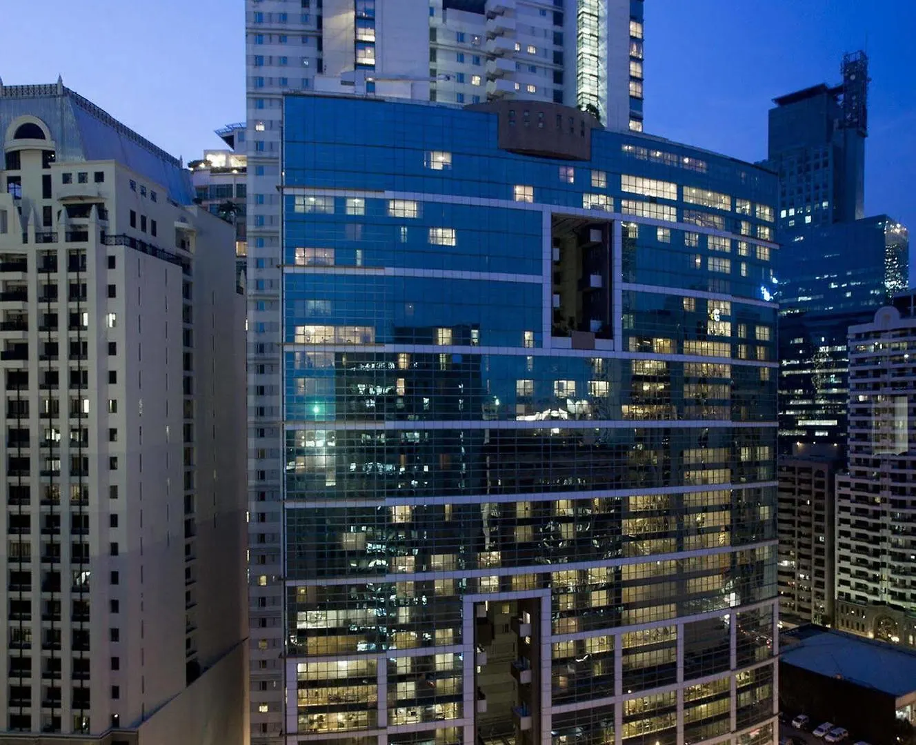 Fraser Place Manila Makati City Aparthotel