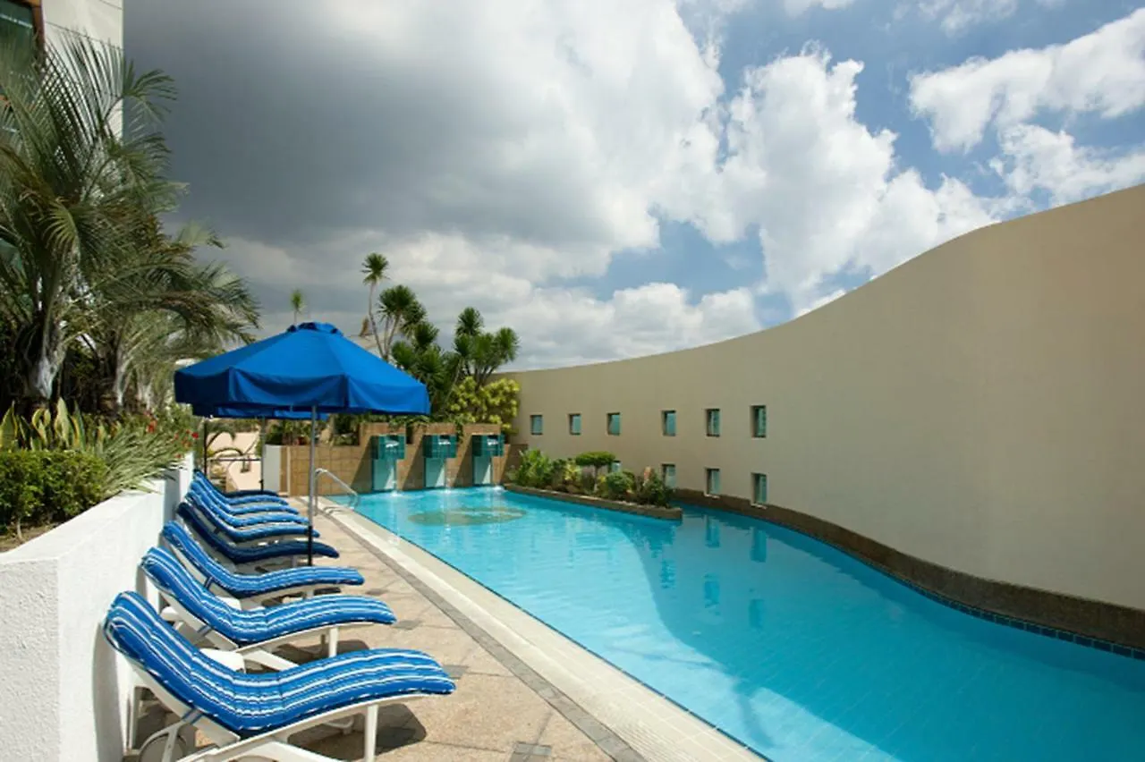 Aparthotel Fraser Place Manila Makati City